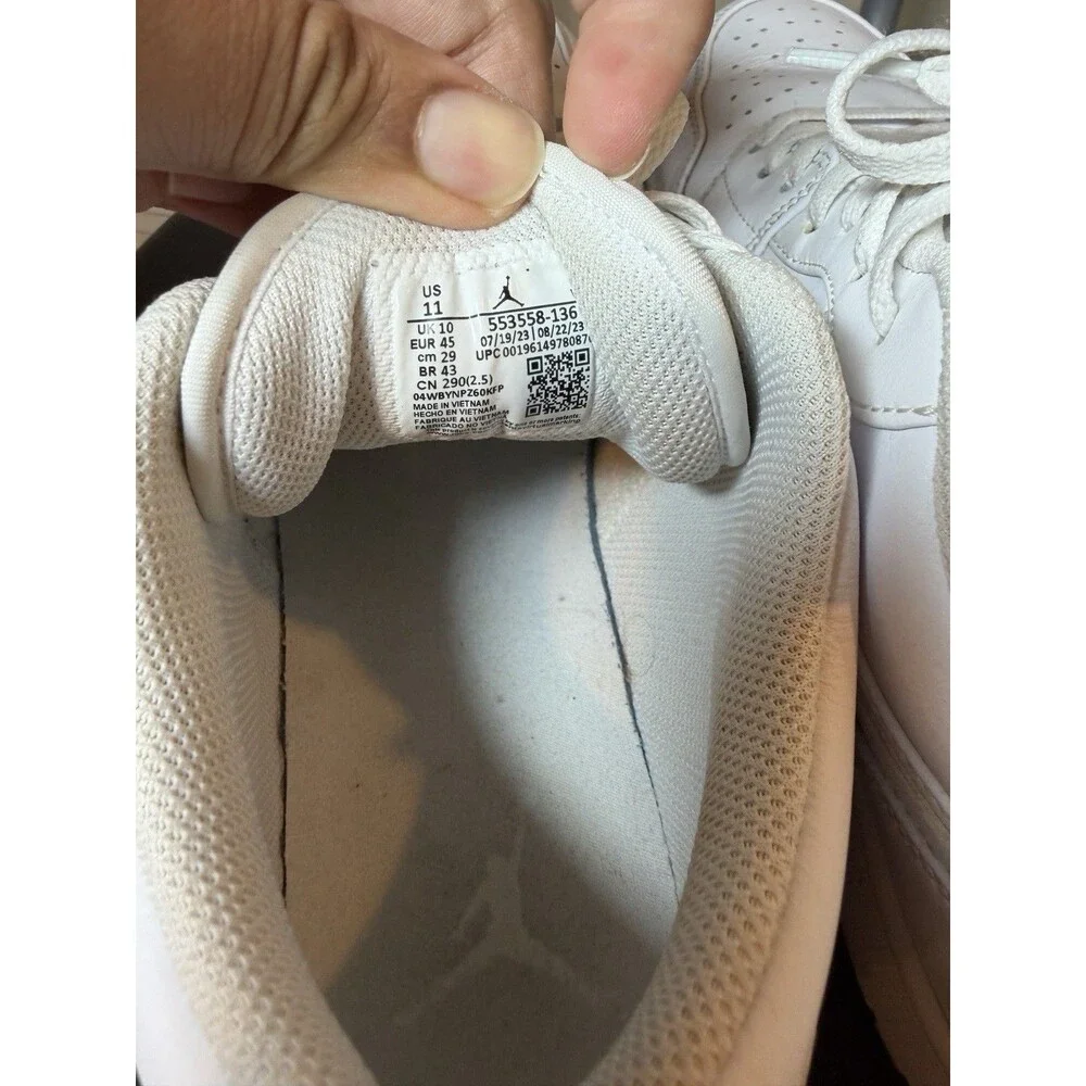 Air Jordan 1 Low Triple White Men’s Size 11 553558-136 2022 Clean No Box